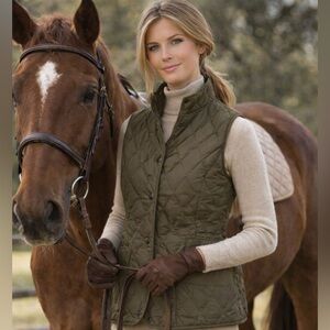 Eddie Bauer Women’s 550 Fill Goose Down Filled  Diamond Quilted Vest Medium